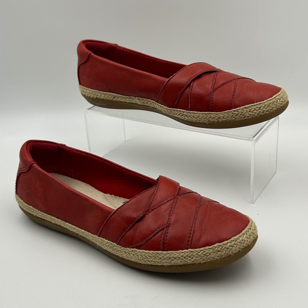 Clarks Flats Women 7.5 Red Woven Leather Espadrille Loafers Comfort Coastal Shoe